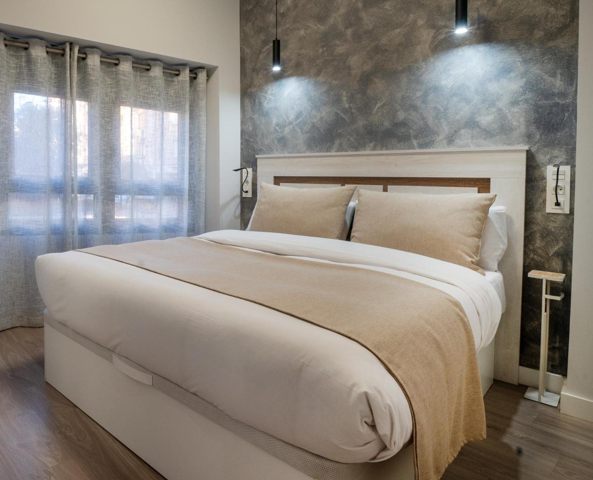 Apartamentos Aranda - Roble Aranda de Duero Ngoại thất bức ảnh